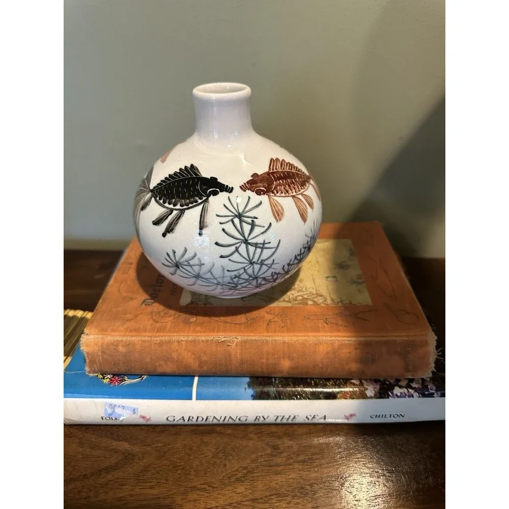 Vintage Chinese Porcelain Hand Painted Koi Fish Vase Jar 5.5